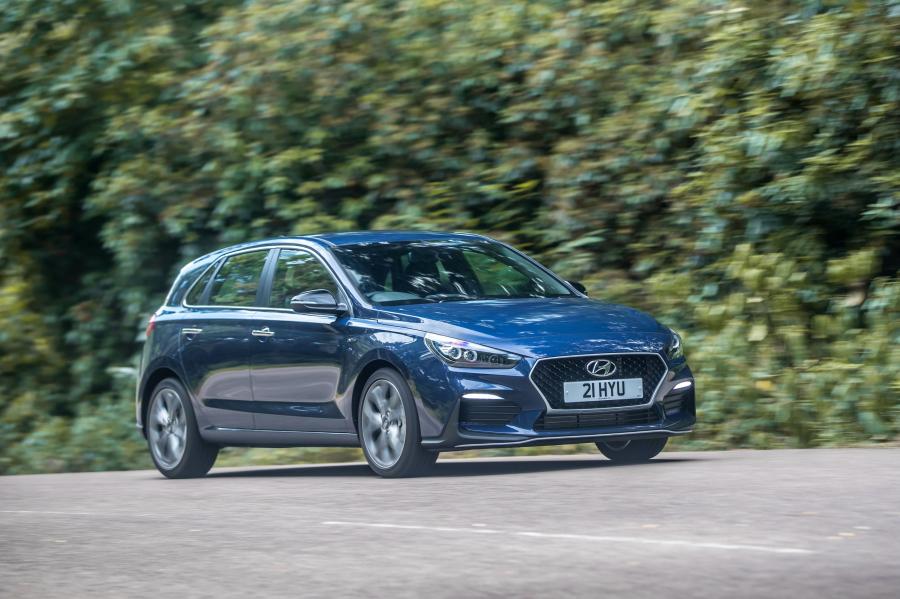  Hyundai i30 N Line (PD) 2018 года  (UK) (фото 36 из 40)